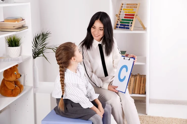 Consulta com fonoaudiólogo infantil